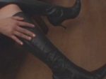 ロングブーツ脱いで足の裏たっぷり見せて臭わせて下さい2