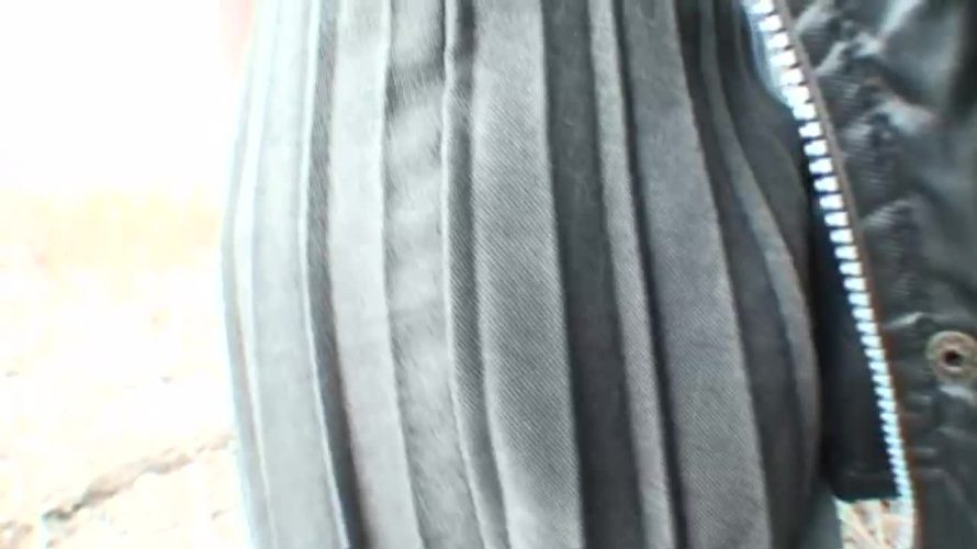 (BBA)河原に落ちてる濡れたエロ本みたいに 野外なのに発情してしまったむっちり熟女たち 四十路、五十路、六十路 30人の奥様たちの死んでも旦那、息子には見られたくない痴態