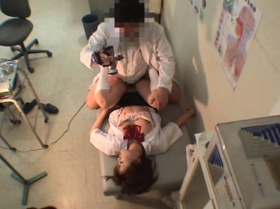 変態医師の破廉恥昏睡診察 Vol.03