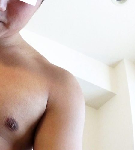 初登場!童顔レスリング経験者ゴリマッチョの浩司くん20歳!性欲強め!?初めての男性経験で潮吹き!?特濃精子放出!!